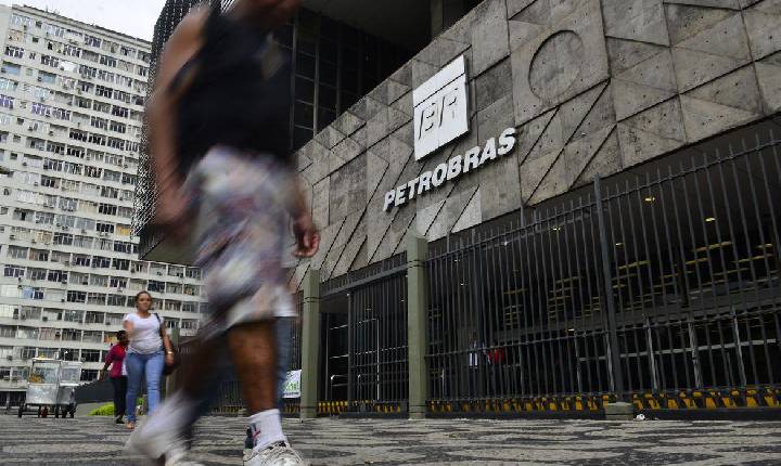 Presidente da Petrobras considera excelente resultado do 3º trimestre